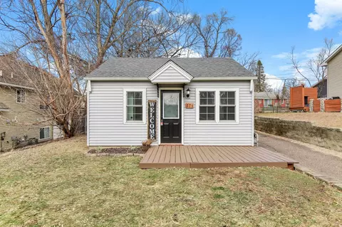 571 Ironton St NE, Fridley, MN 55432