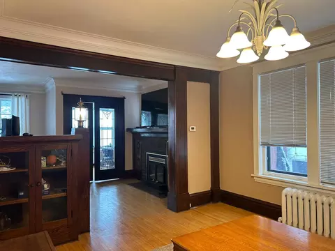 Living - 1723 E 4th St, Duluth, MN 55812 photo 2 of 5