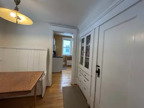 Entry Way - 1723 E 4th St, Duluth, MN 55812 photo 6 of 8