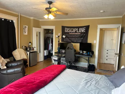 Bedroom - 1723 E 4th St, Duluth, MN 55812 photo 2 of 5