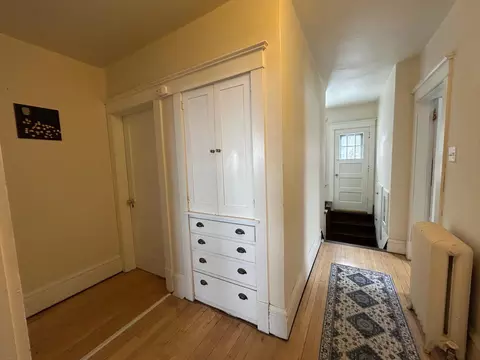 Entry Way - 1723 E 4th St, Duluth, MN 55812 photo 2 of 8