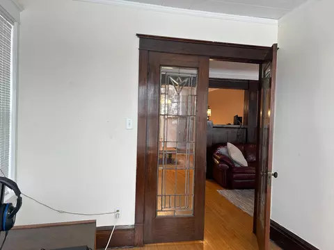 Entry Way - 1723 E 4th St, Duluth, MN 55812 photo 7 of 8