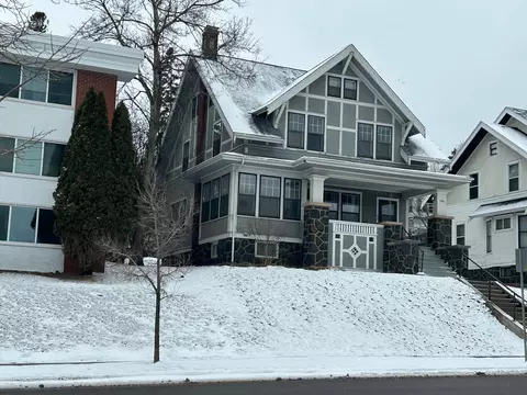 1723 E 4th St, Duluth, MN 55812