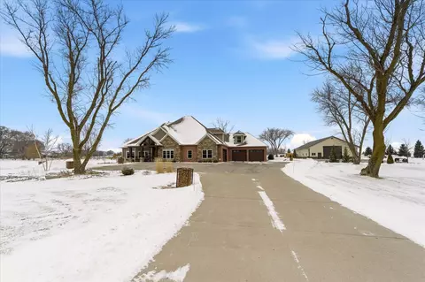 23915 Territorial Rd, Rogers, MN 55374