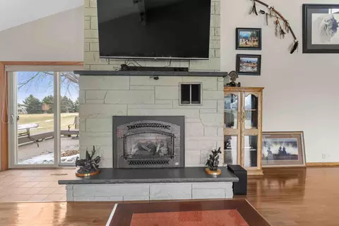 Living - 6294 State Highway 27, Wheaton, MN 56296 photo 4 of 5