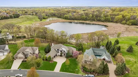 6930 Lake Harrison Cir, Chanhassen, MN 55317