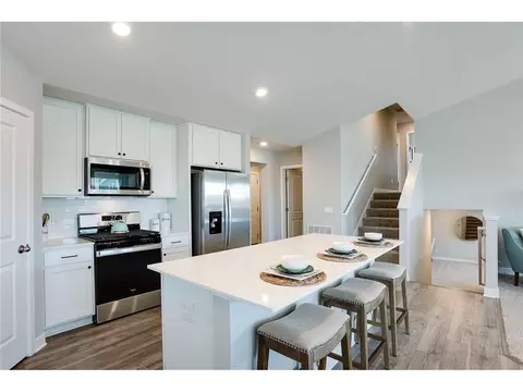 17476 Dulles Ln, Lakeville, MN 55044