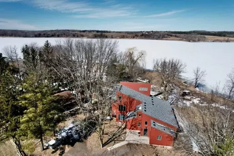 19512 Two Rivers Rd, Avon, MN 56310