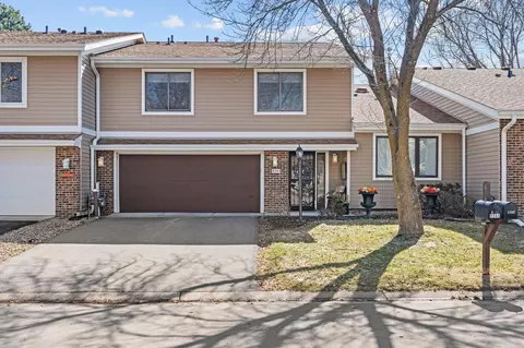 9344 Nesbitt Rd, Bloomington, MN 55437
