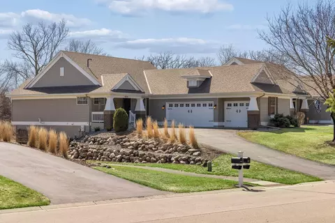 9773 Wedgewood Cir, Woodbury, MN 55125