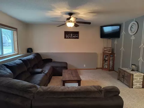 Living - 407 Suncrest Dr, Avon, MN 56310 photo 3 of 4