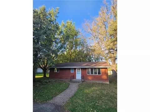 902 Marion St, Waterville, MN 56096