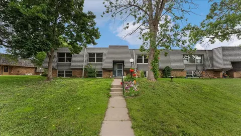 65 Galloway Ln, Waite Park, MN 56387