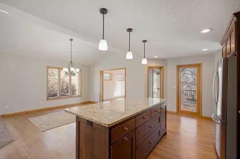 11404 Rosemill Ct, Champlin, MN 55316 photo 6
