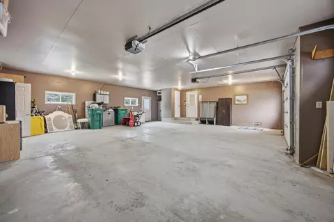 211 Hackberry Ct, Kindred, ND 58051 photo 30