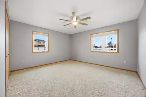 211 Hackberry Ct, Kindred, ND 58051 photo 25