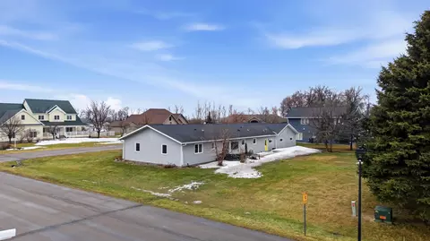 211 Hackberry Ct, Kindred, ND 58051 photo 37
