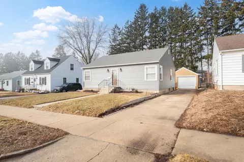 1539 7th Ave NE, Rochester, MN 55906