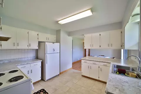 Kitchen - 12108 Oakridge Rd, Brainerd, MN 56401 photo 3 of 6