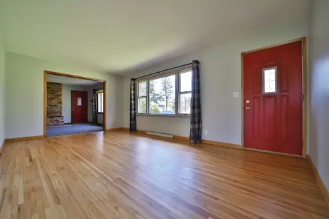 Living - 12108 Oakridge Rd, Brainerd, MN 56401 photo 2 of 7