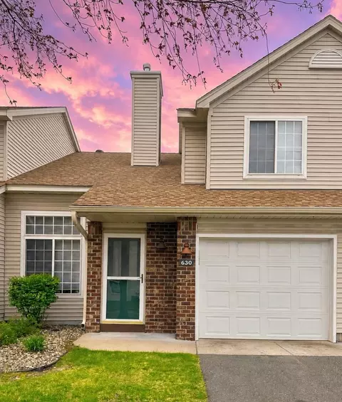 630 Knights Bridge Rd, New Brighton, MN 55112