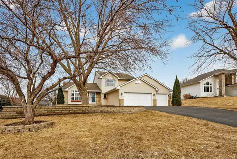 392 Pendryn Hill Curv, Woodbury, MN 55125