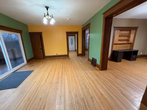 Living - 16604 750th Ave, Albert Lea, MN 56007 photo 1 of 2