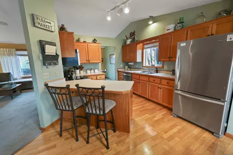 400 Elder Cir NW, Saint Michael, MN 55376 photo 2