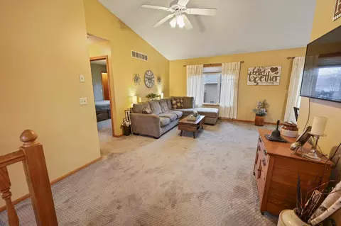 400 Elder Cir NW, Saint Michael, MN 55376 photo 7