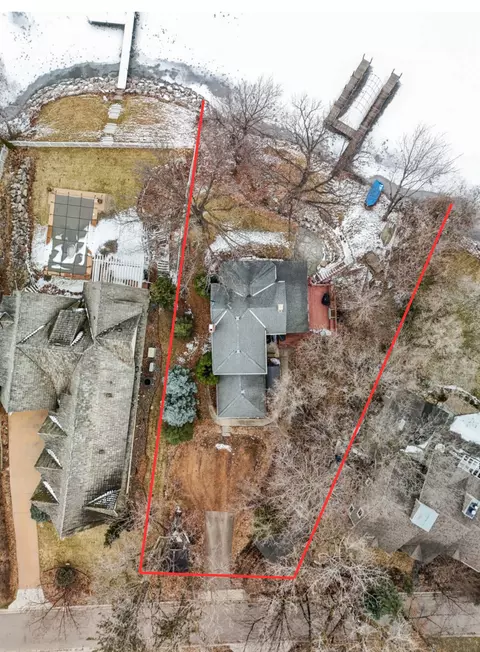 805 Hidden Ln, Excelsior, MN 55331