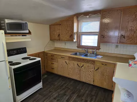 103 3rd St NE, Barnesville, MN 56514 photo 4