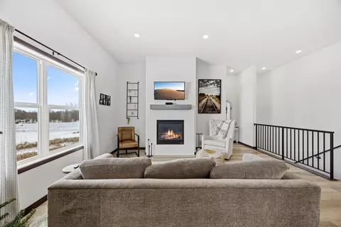 20193 Prairie Dr, Big Lake, MN 55309