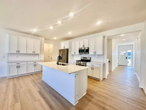 Kitchen - 20148 68th Ave, Corcoran, MN 55340 photo 1 of 6