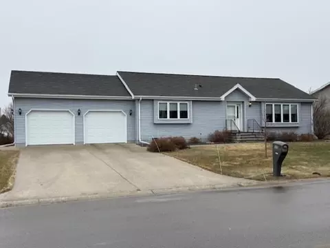 305 15th St N, Breckenridge, MN 56520