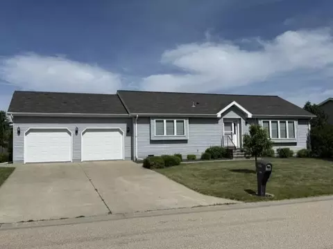 305 15th St N, Breckenridge, MN 56520