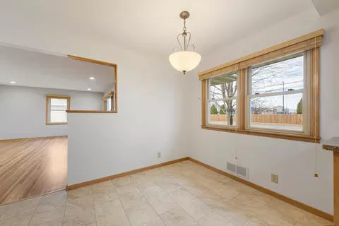 2335 4th St NW, Faribault, MN 55021 photo 5