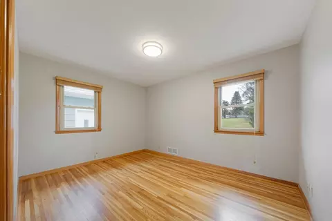 2335 4th St NW, Faribault, MN 55021 photo 17