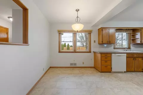 2335 4th St NW, Faribault, MN 55021 photo 7