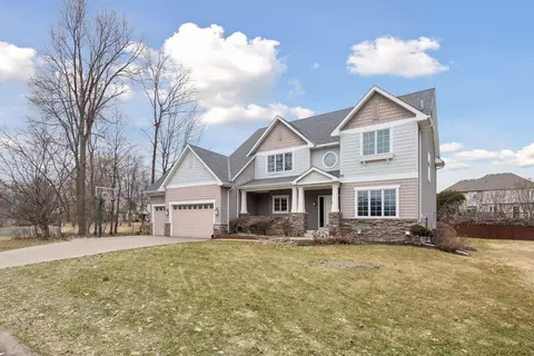 9328 Woodridge Way, Savage, MN 55378