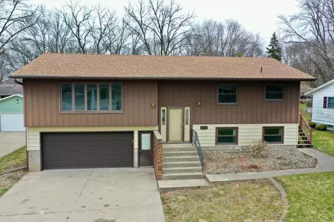 1609 7 12 St SW, Willmar, MN 56201