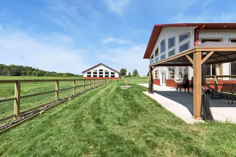 Exterior - 525 233rd St, Baldwin, WI 54002 photo 5 of 8