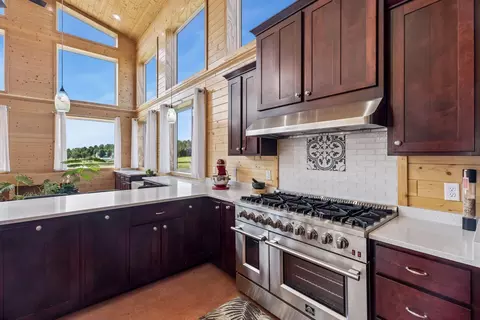 Kitchen - 525 233rd St, Baldwin, WI 54002 photo 4 of 6