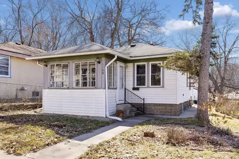 1108 6th St E, Saint Paul, MN 55106