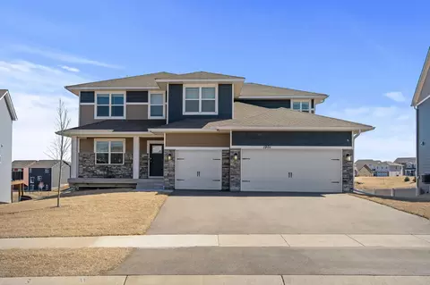 1901 Aztec Ave, Shakopee, MN 55379
