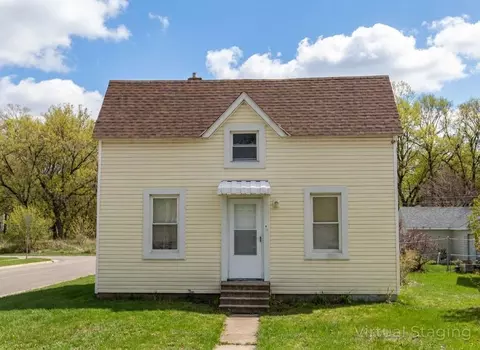 1641 Concord St S, South Saint Paul, MN 55075