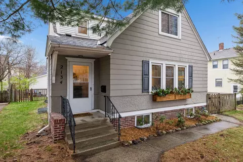 2134 Scheffer Ave, Saint Paul, MN 55116