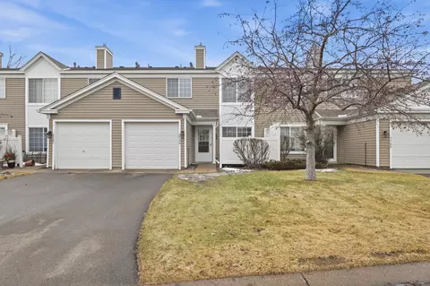 1805 Southcross Dr W #2706, Burnsville, MN 55306
