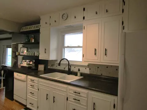 Kitchen - 215 7th St, Dawson, MN 56232 photo 2 of 5