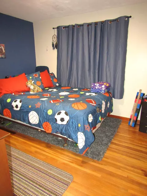 Bedroom - 215 7th St, Dawson, MN 56232 photo 2 of 4