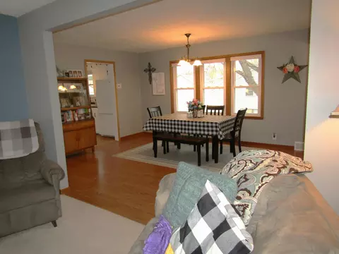 Dining - 215 7th St, Dawson, MN 56232 photo 3 of 3
